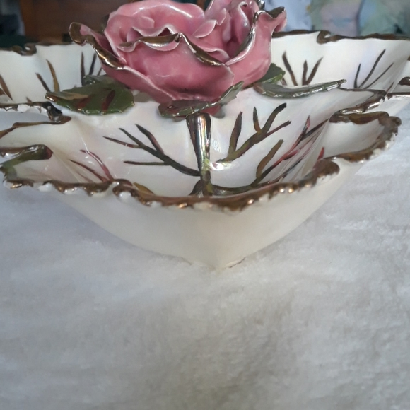 Irredecsint ceramic glazed rose candy/chip dish, unique handpainted vintage bowl - Picture 8 of 11